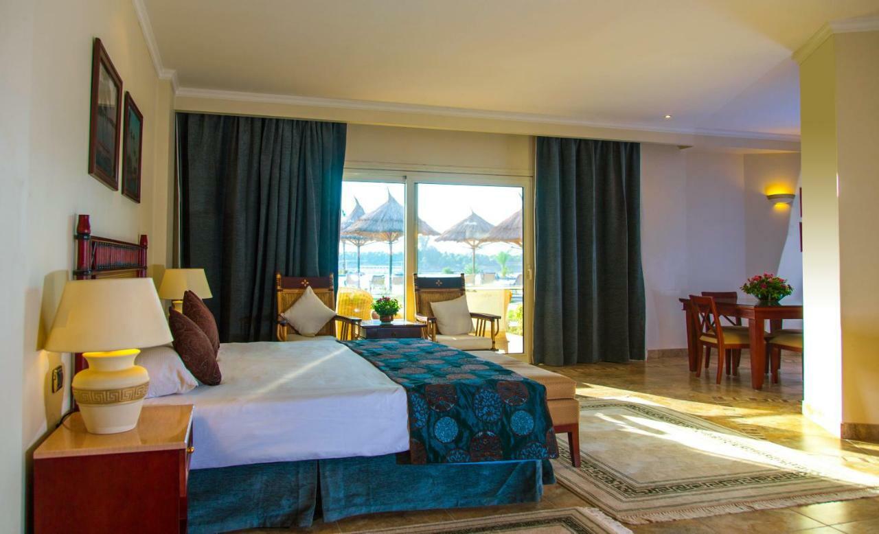 Jolie Ville Hotel & Spa Kings Island Луксор Экстерьер фото Suite at the Hilton Luxor